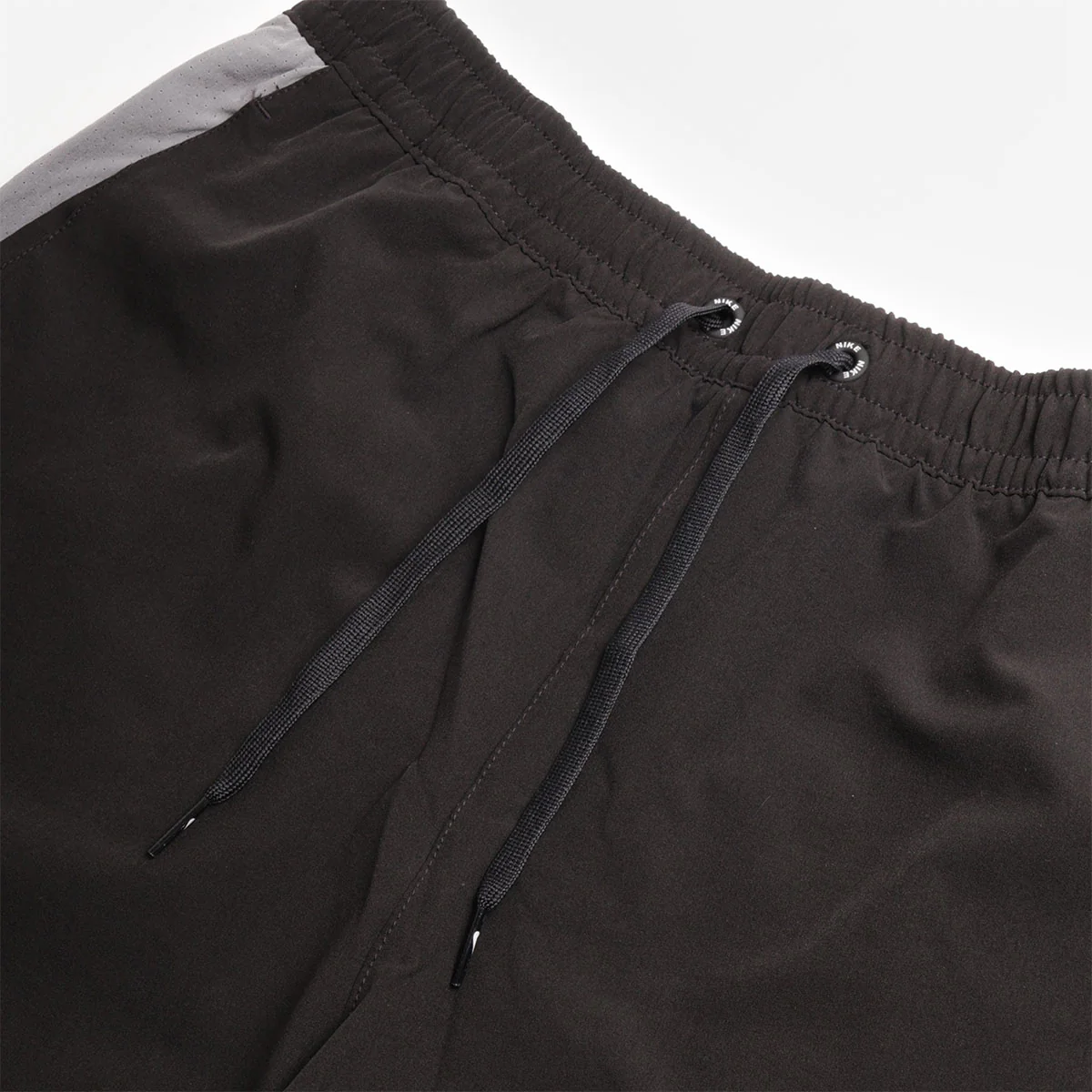 Nike Swim Contend Essential 5" Volley Shorts - Image 3