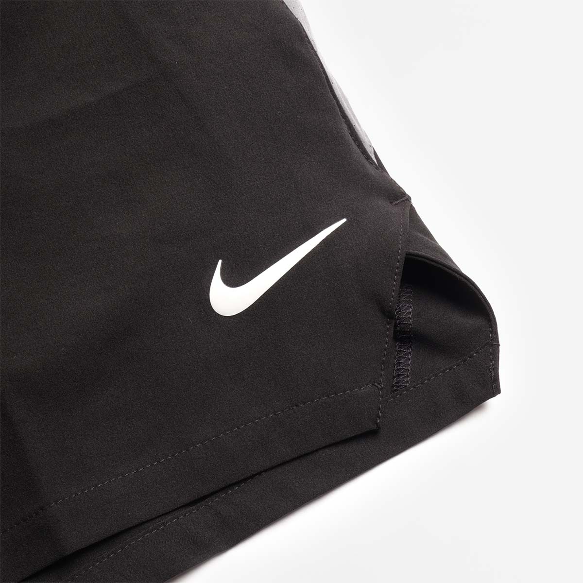 Nike Swim Contend Essential 5" Volley Shorts - Image 4
