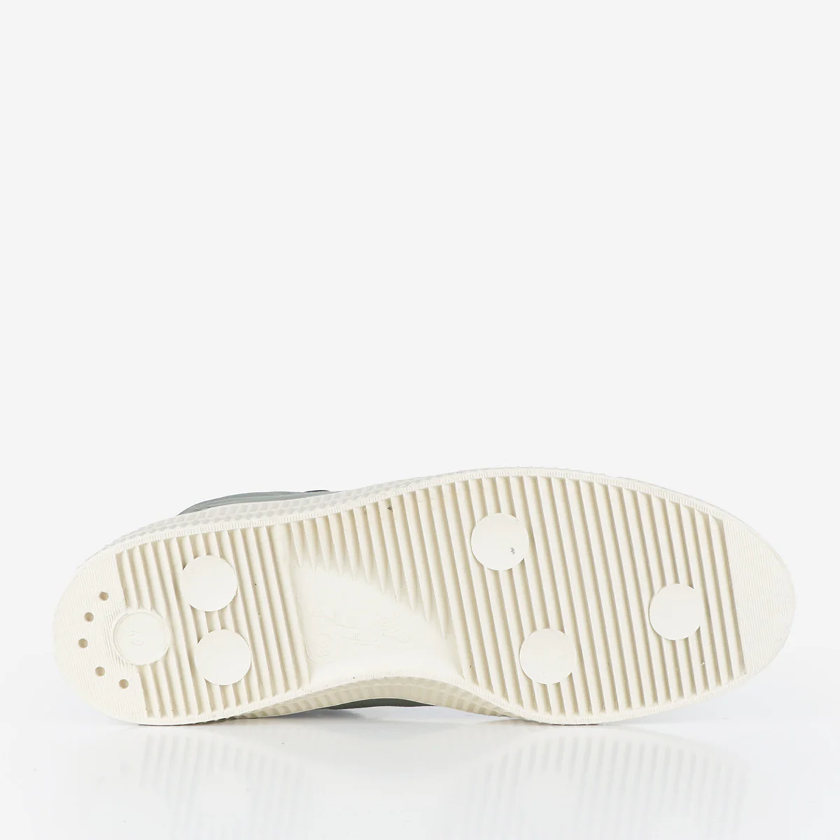 Novesta Star Dribble Wax Cotton Shoes - Image 4